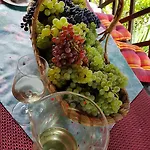 Дом отдыха Wine & Nature & Tour *